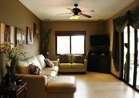 Tres Regalos Condominium Beach Club